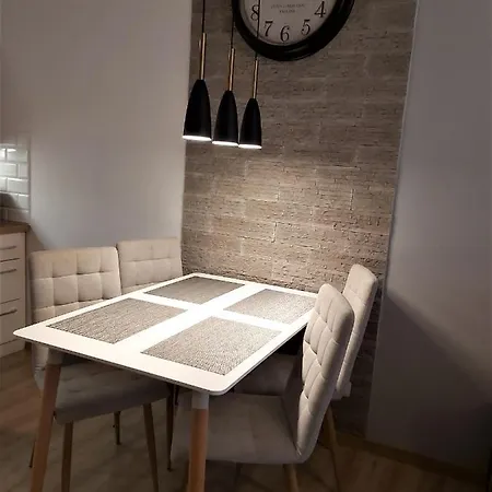 Polanki Park Leon アパート *